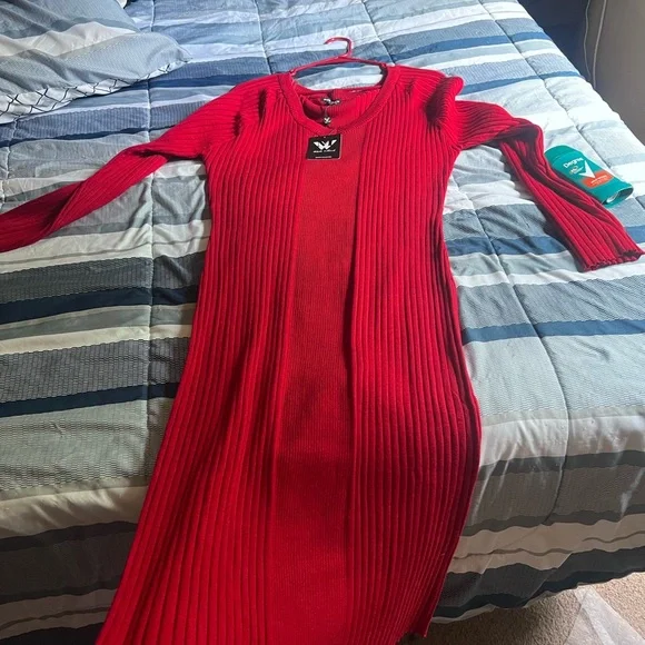 White mark form fitting sweater dress - Picture 4 of 4